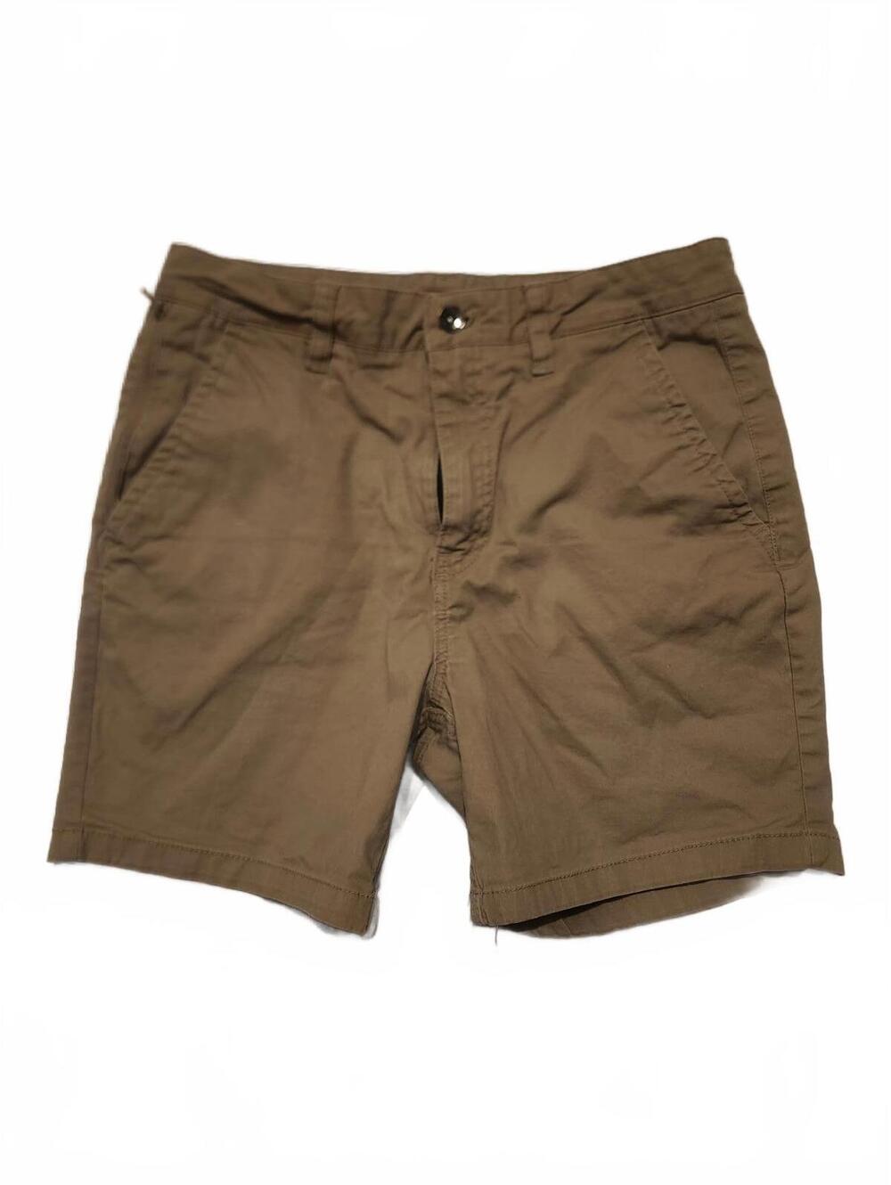 Empyre Khaki Shorts. Mens Size 30. 5.5 inch inseam. Excellent condition